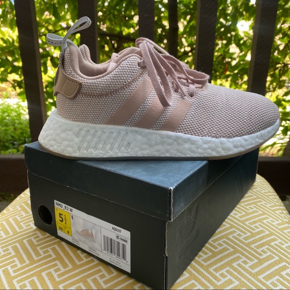 adidas nmd blush